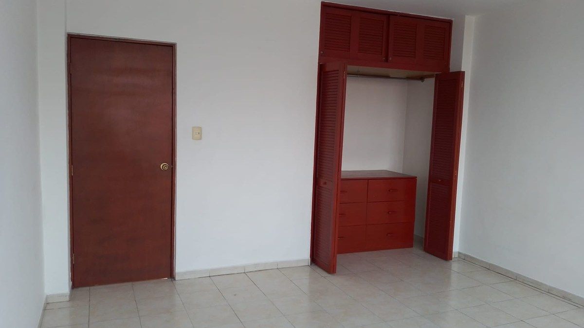 HABITACIÓN PRINCIPAL CON CLOSET, photo 9 of 12