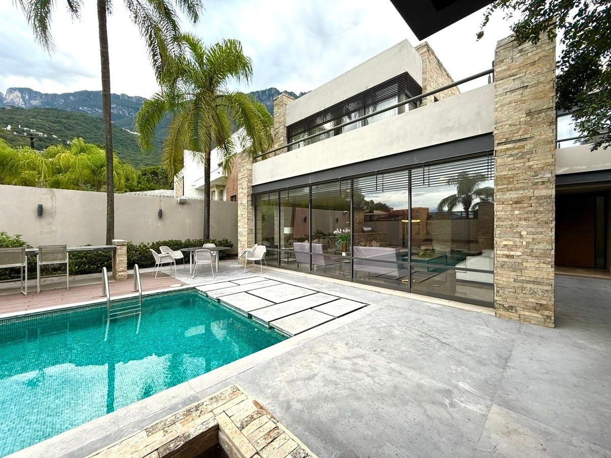 Casa em Villas Del Pedregal, San Pedro Garza García, foto 3 de 32