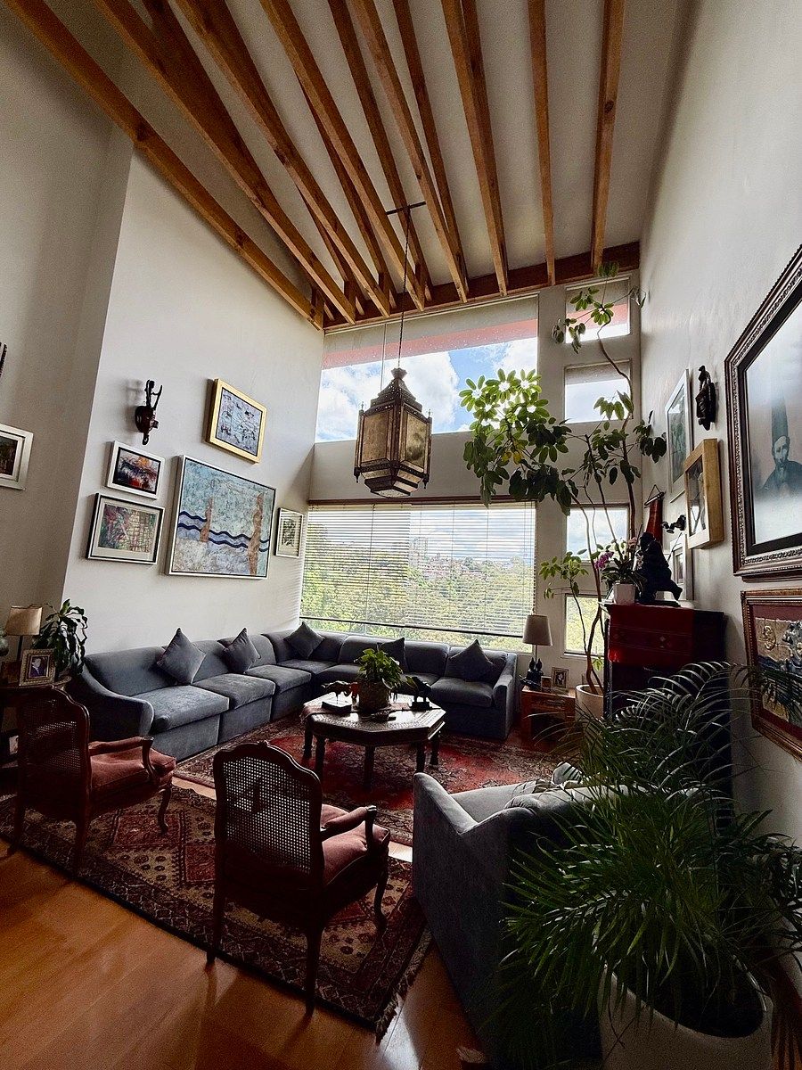 PENTHOUSE WITH A LARGE PRIVATE ROOFTOP OF 50m2., photo 1 of 22