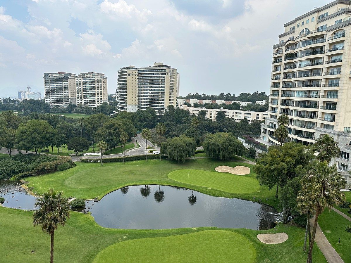 Apartamento à venda no Clube de Golfe Bosques, foto 1 de 21