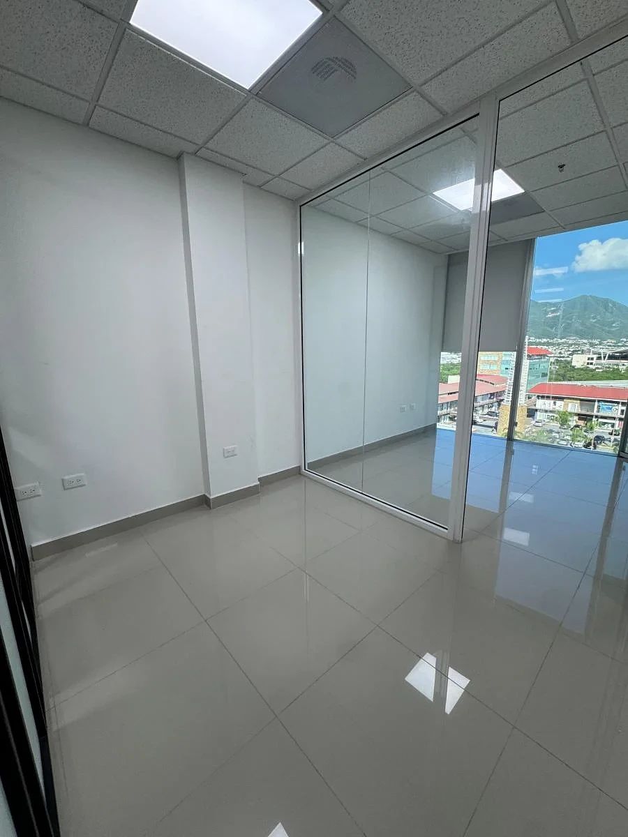 Sala Comercial em Villas la Rioja, Monterrey, foto 9 de 11