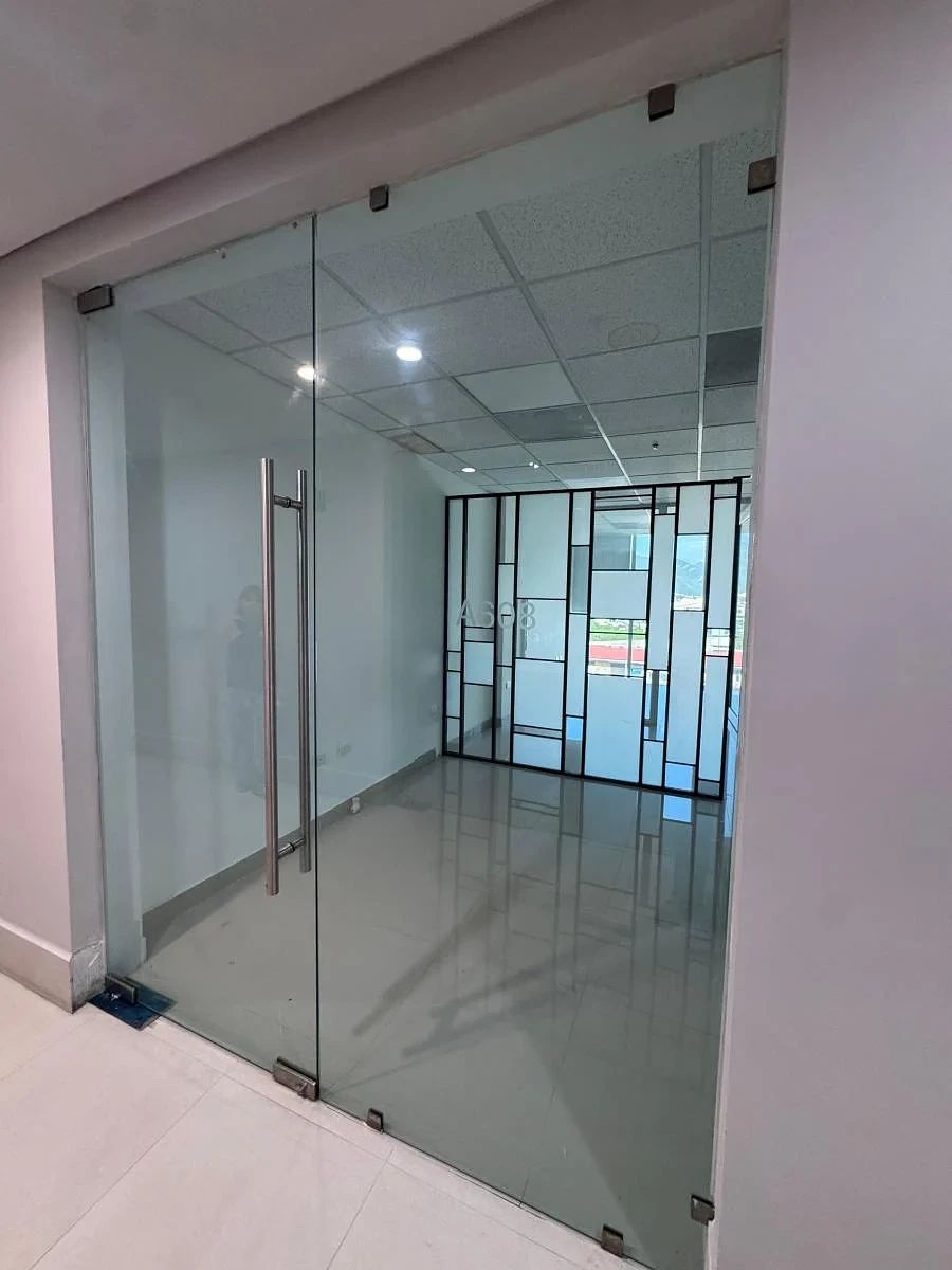 Sala Comercial em Villas la Rioja, Monterrey, foto 3 de 11