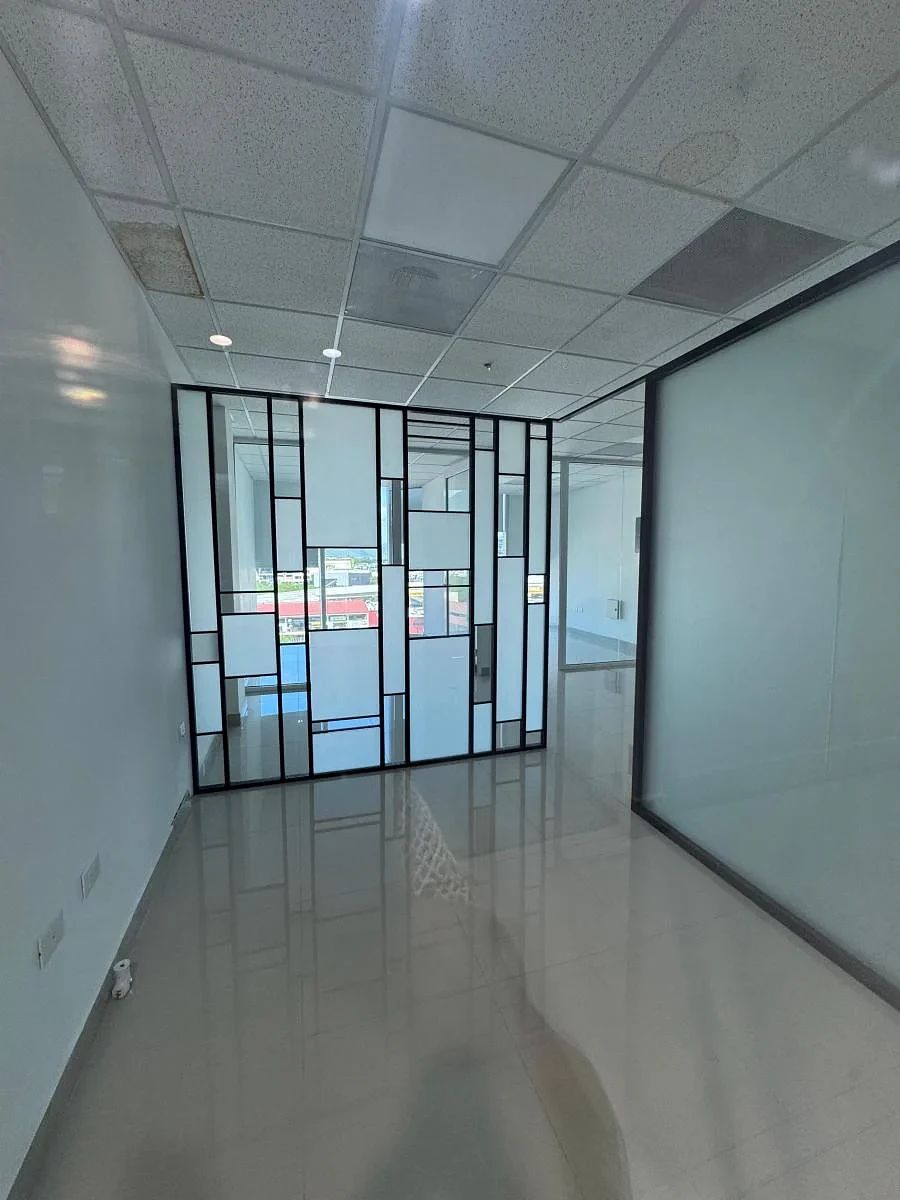 Sala Comercial em Villas la Rioja, Monterrey, foto 4 de 11