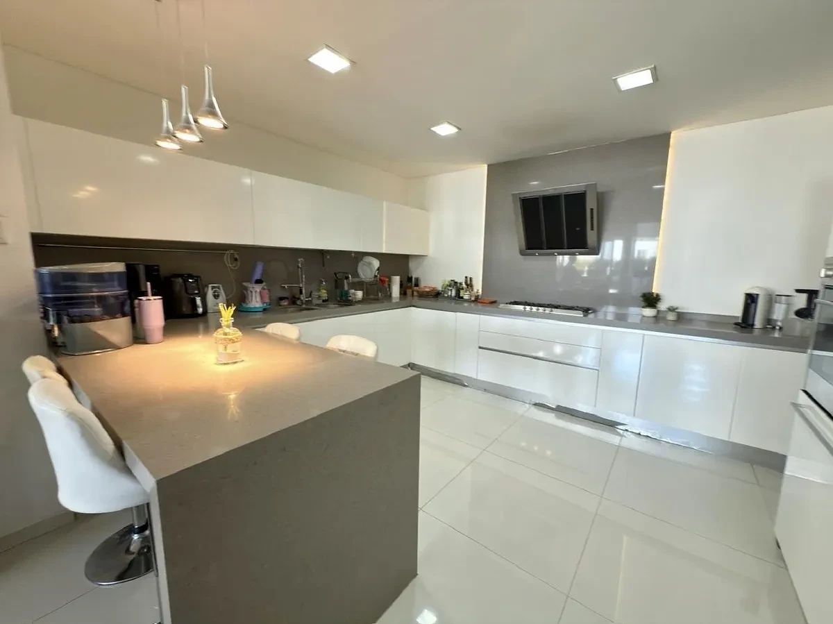 Town House en Renta | La Loma Santa Fe, foto 1 de 28