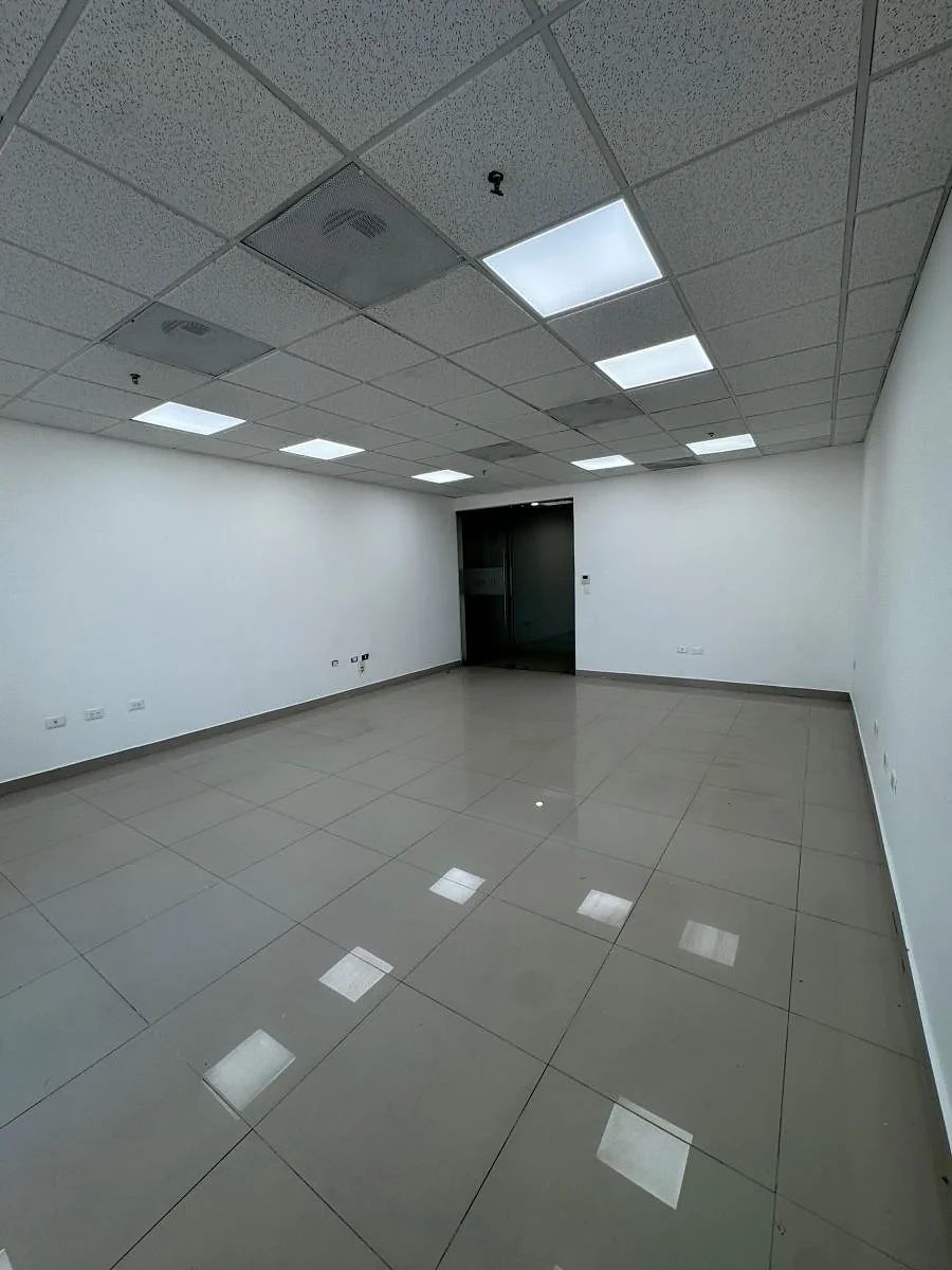 Oficina en Renta en Zona Sur (Torre Quadra Tower) Monterrey, Nuevo León, foto 1 de 9