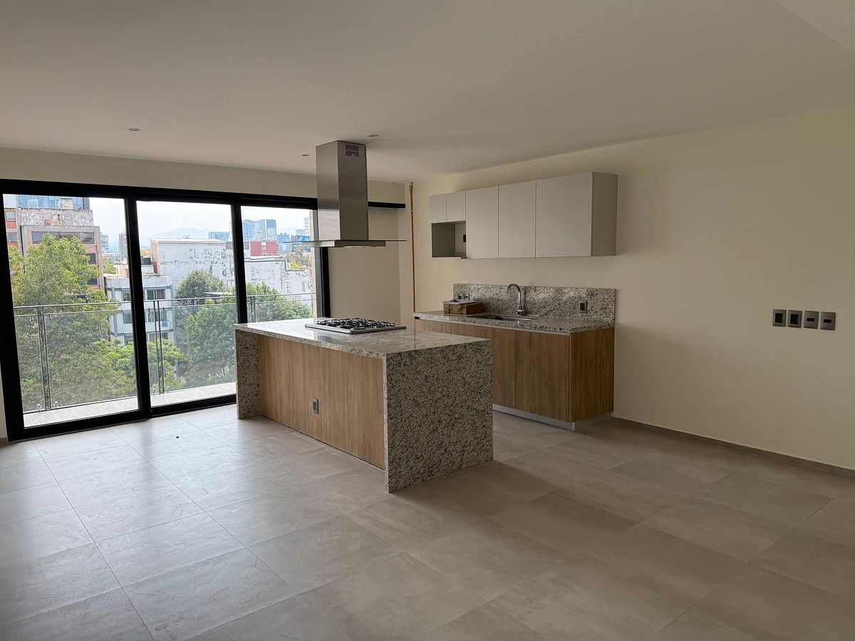SALE OF APARTMENT NEAR REFORMA, photo 1 of 31