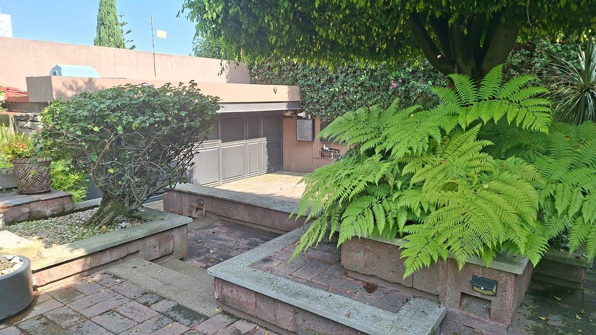 Residencia de Amplios Espacios, foto 1 de 22