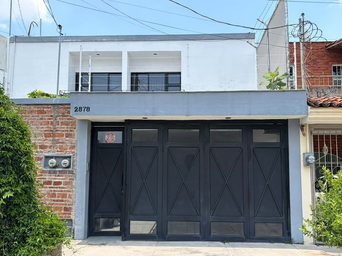 Casa en Jardines del Bosque Centro, Guadalajara, foto 3 de 34