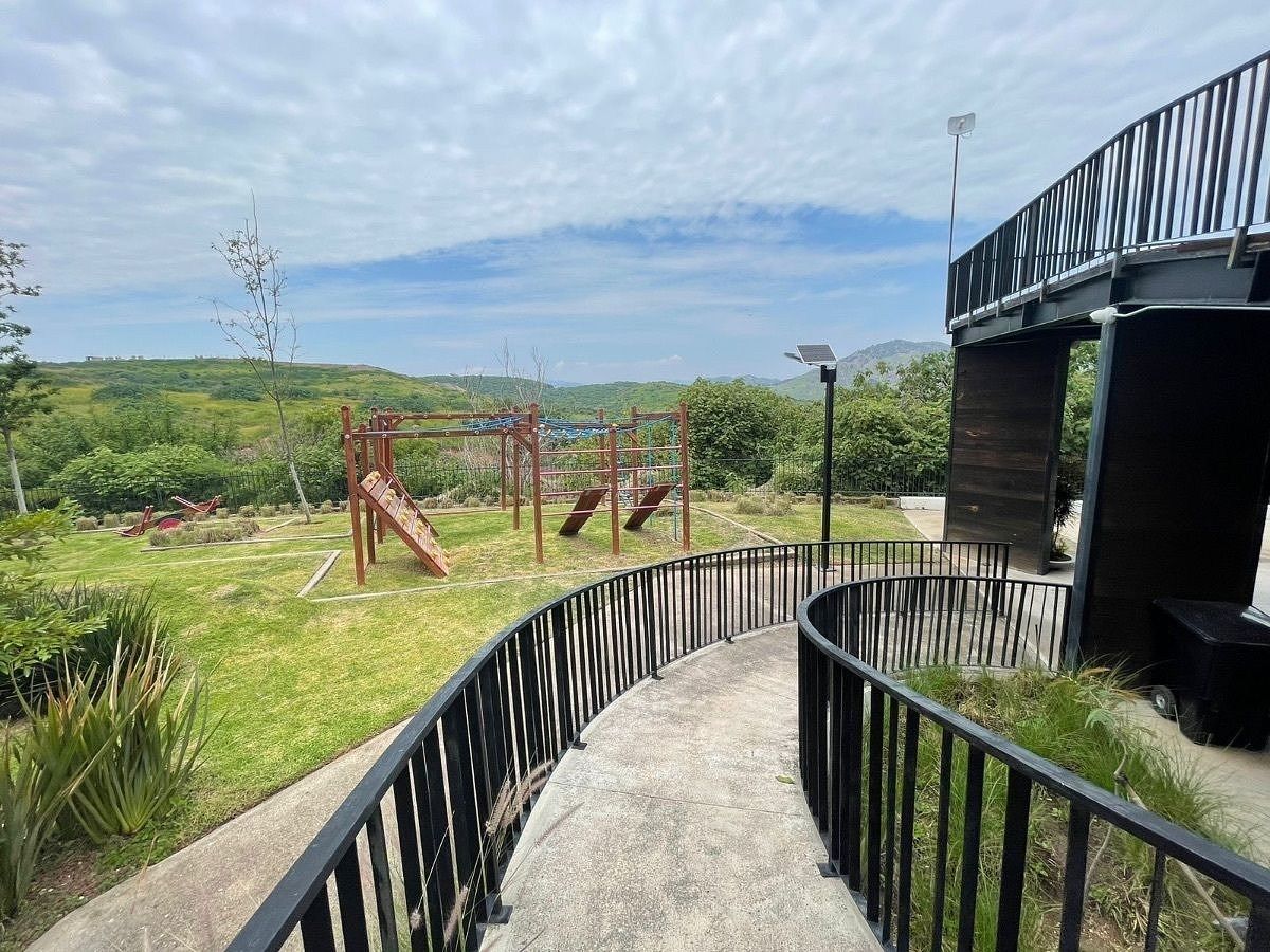 Lot in Colinas de San Isidro, Zapopan, photo 5 of 12