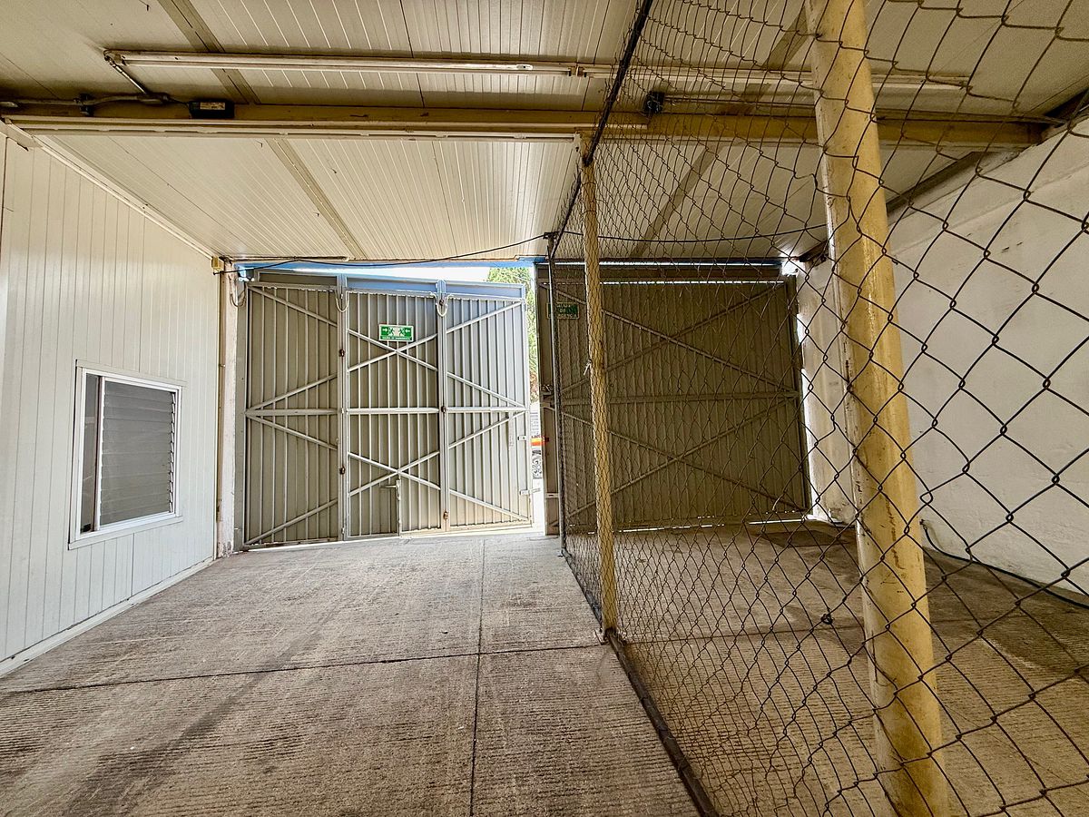 Industrial Warehouse in Arboledas de Loma Bella, Puebla, photo 10 of 22