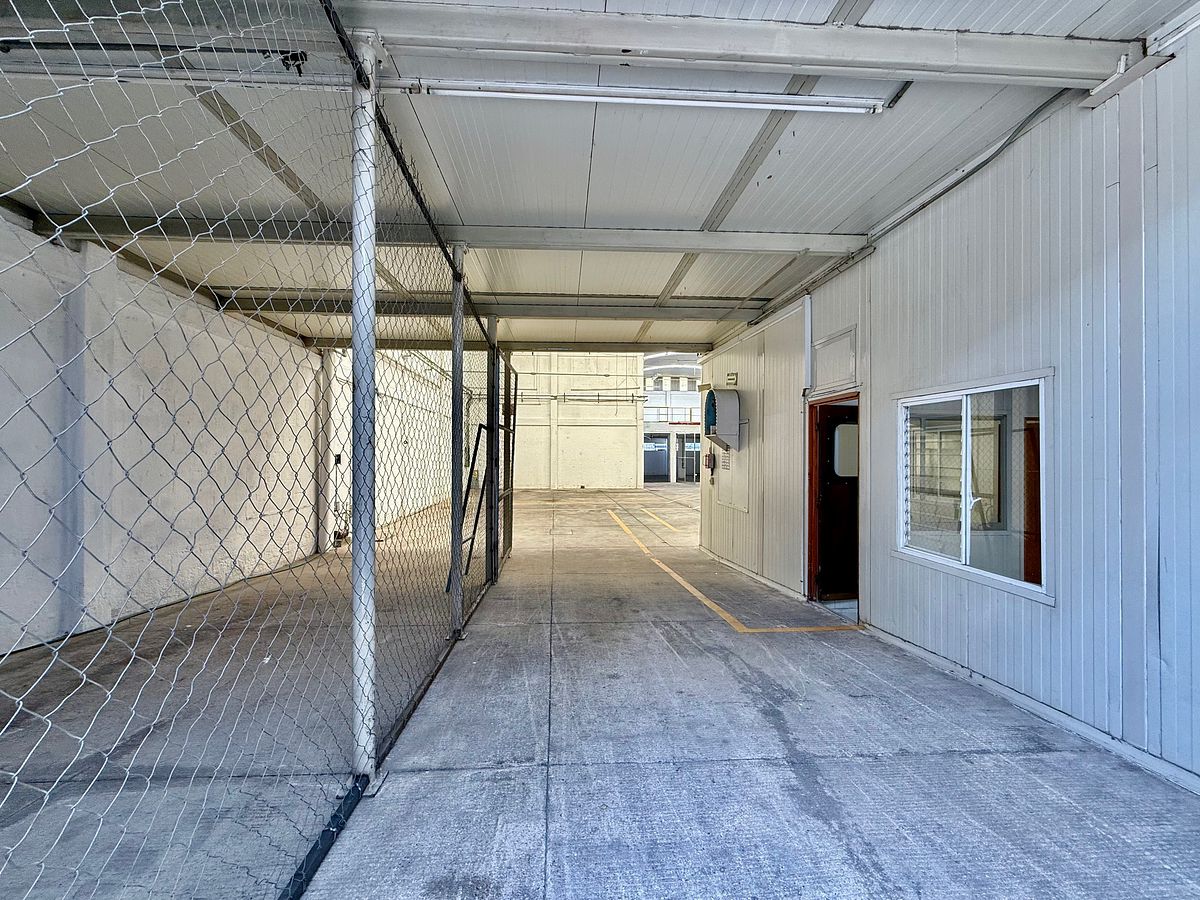Industrial Warehouse in Arboledas de Loma Bella, Puebla, photo 11 of 22