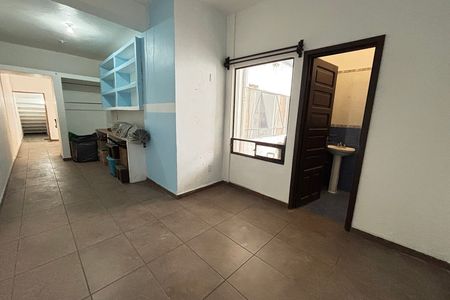 VENDA DE CASA DUPLEX COM ENTRADAS INDEPENDENTES