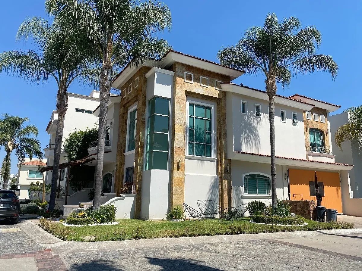 Casa para alugar em Jardín Real Coto 10, foto 1 de 29