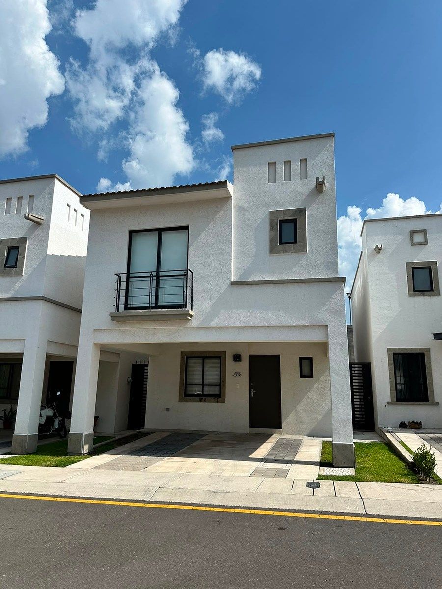 Casa en Provenza Residencial, El Marqués, foto 2 de 15