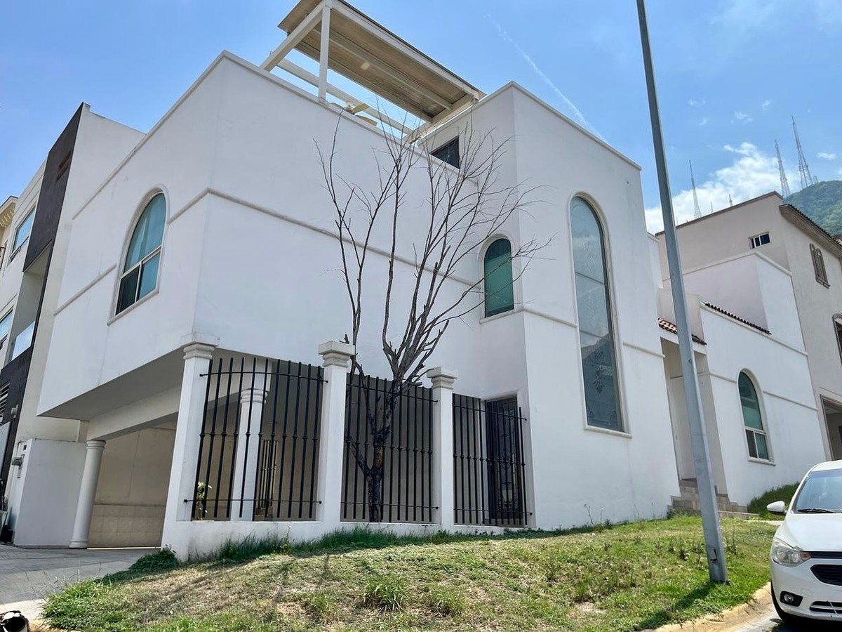 Casa em Privanzas 5 Sector, Monterrey, foto 3 de 22