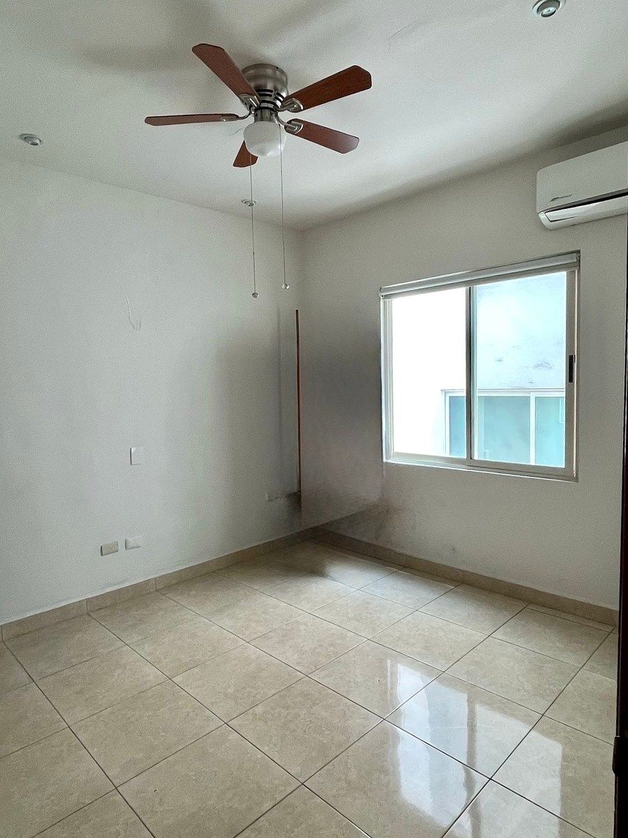 Casa em Privanzas 5 Sector, Monterrey, foto 17 de 22