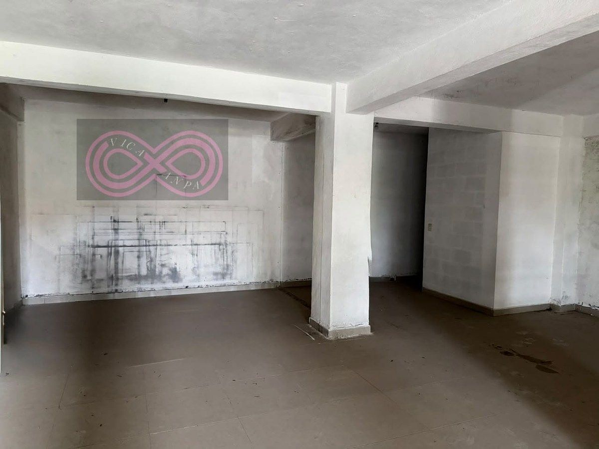 Retail Space in Cerro Colorado, Valle de Bravo, photo 3 of 16
