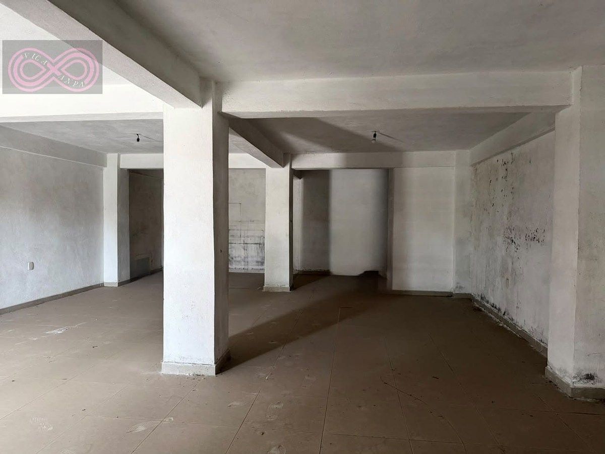 Retail Space in Cerro Colorado, Valle de Bravo, photo 4 of 16