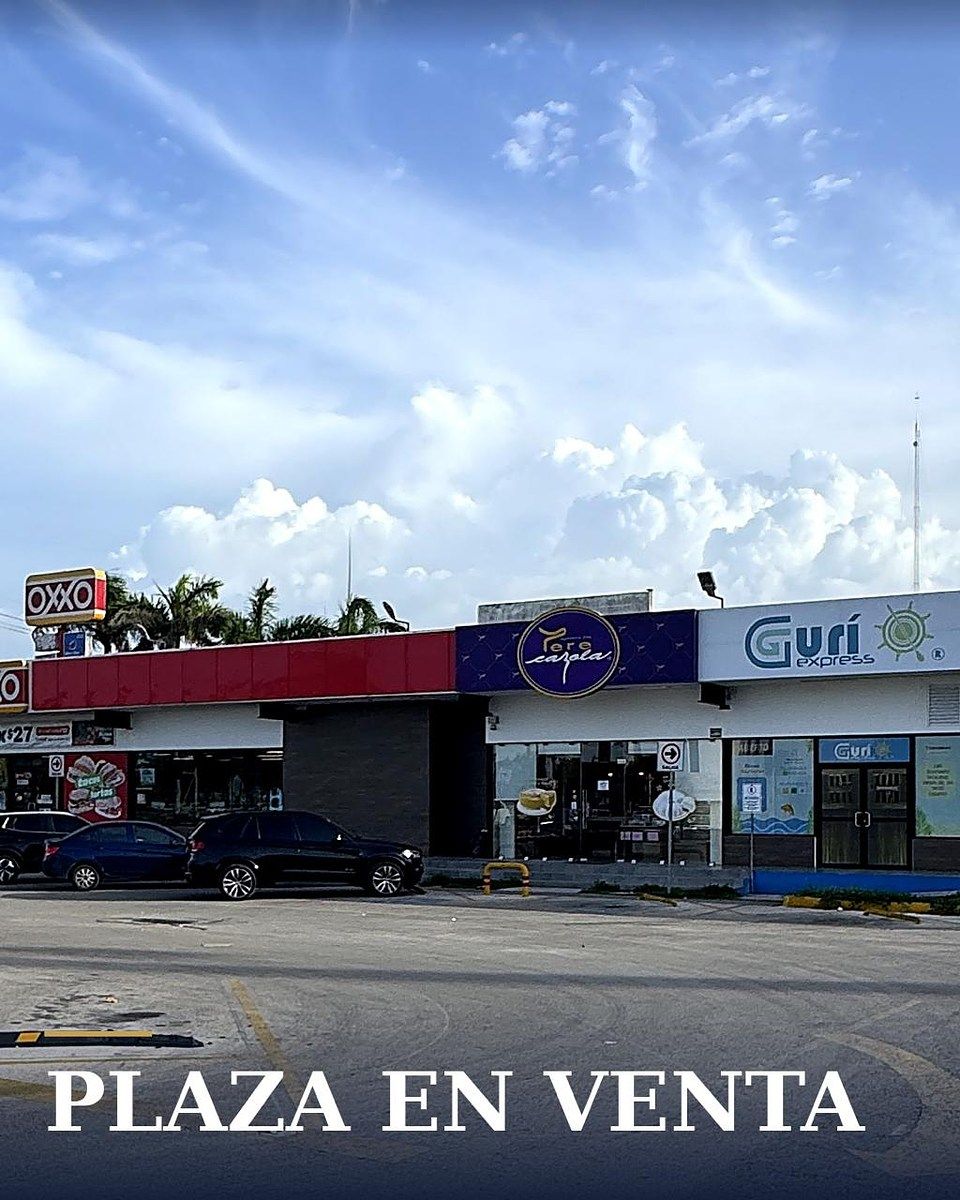 Plaza Comercial en Venta en Periferico Poniente de Mérida Yucatán., foto 1 de 33