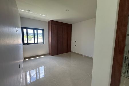 Nova residência no Residencial Los Robles