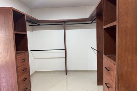 Nova residência no Residencial Los Robles