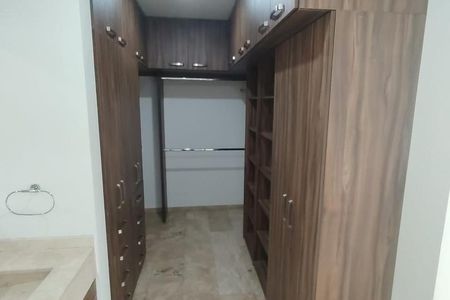 Casa à venda com DUAS quartos no TÉRREO