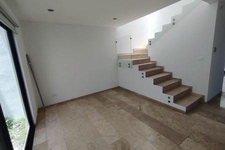 Casa à venda com DUAS quartos no TÉRREO