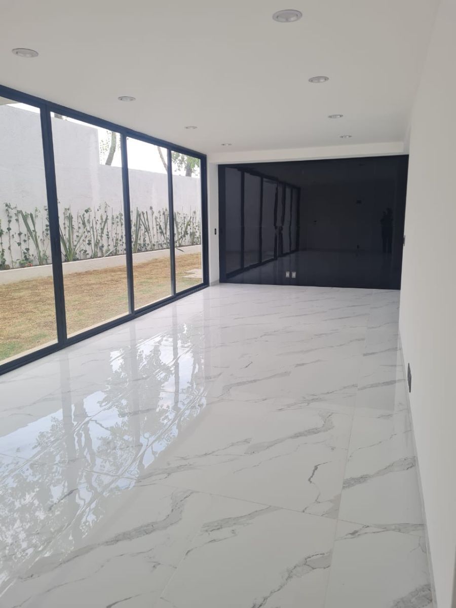 House in Bosque Real, Huixquilucan, photo 3 of 23