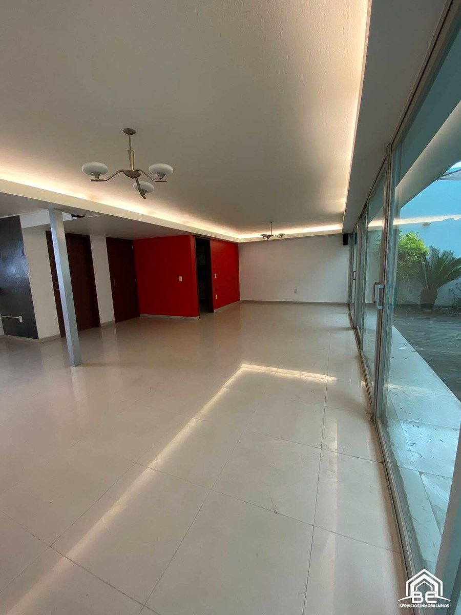 House in Ciudad Satélite, Naucalpan de Juárez, photo 5 of 36
