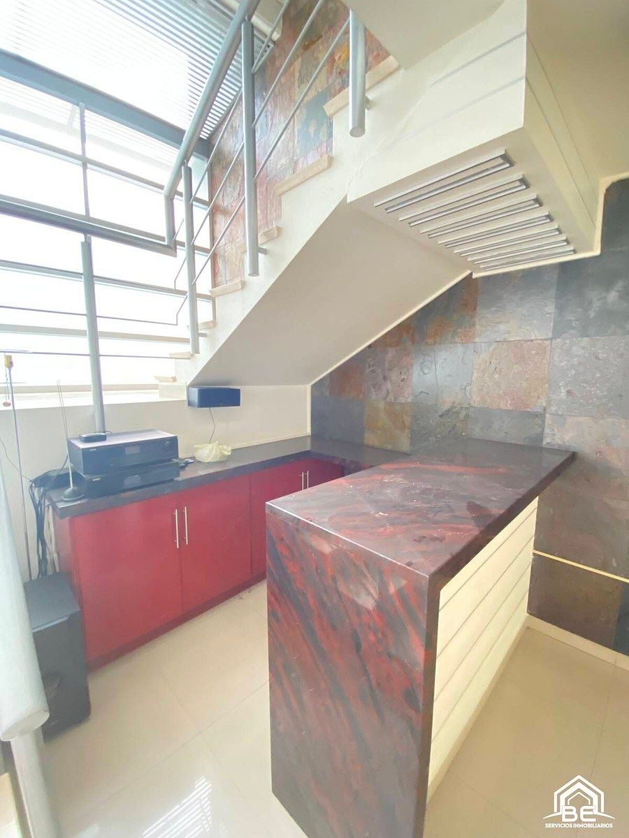 House in Ciudad Satélite, Naucalpan de Juárez, photo 12 of 36