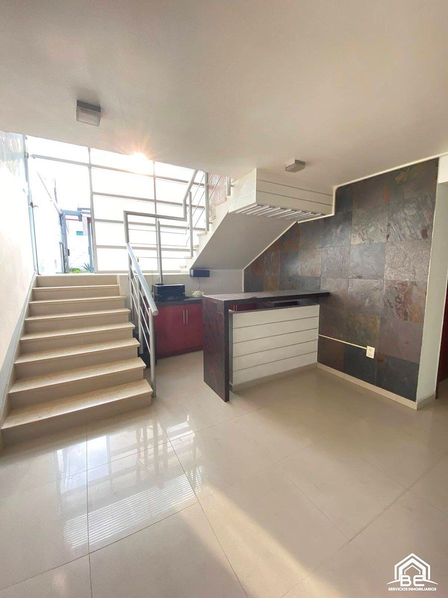 House in Ciudad Satélite, Naucalpan de Juárez, photo 13 of 36
