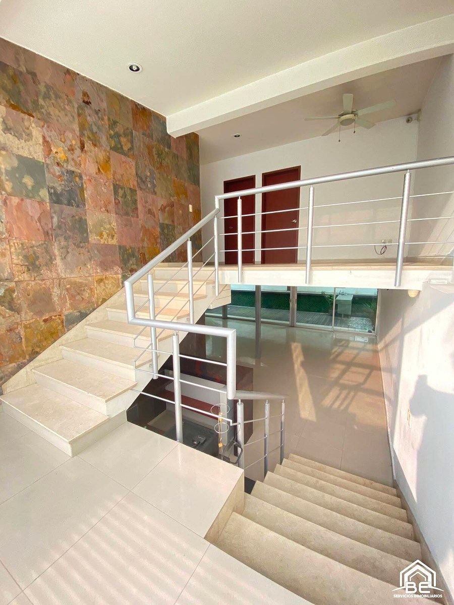 House in Ciudad Satélite, Naucalpan de Juárez, photo 14 of 36