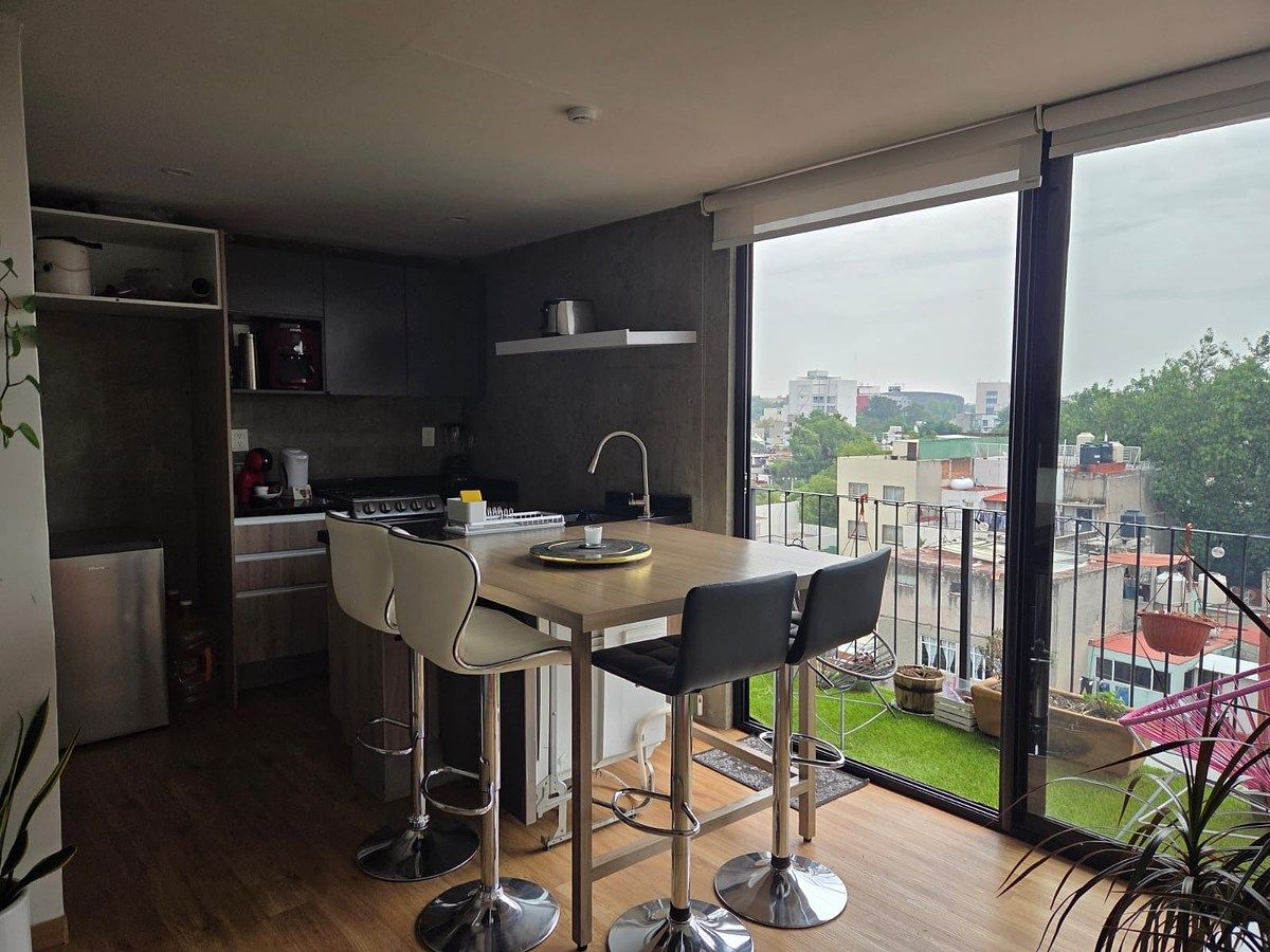 Alugo apartamento na Roma, mobiliado e equipado. Pronto para ser ocupado., foto 1 de 18
