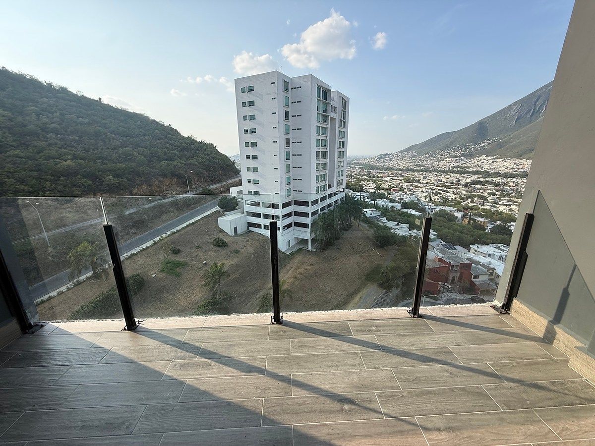 APARTAMENTO À VENDA EM BALCONES DE SATELITE, foto 1 de 31