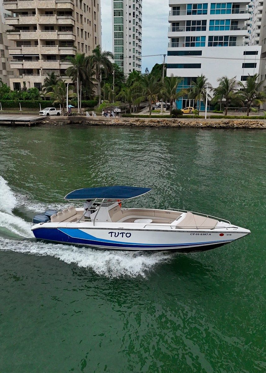 BOTE 34 pies TUTO, foto 1 de 25