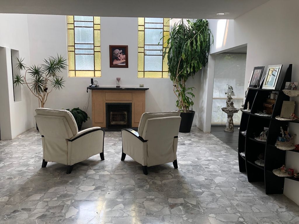 House for sale opportunity! in the hills of Sierra Fría, photo 1 of 10