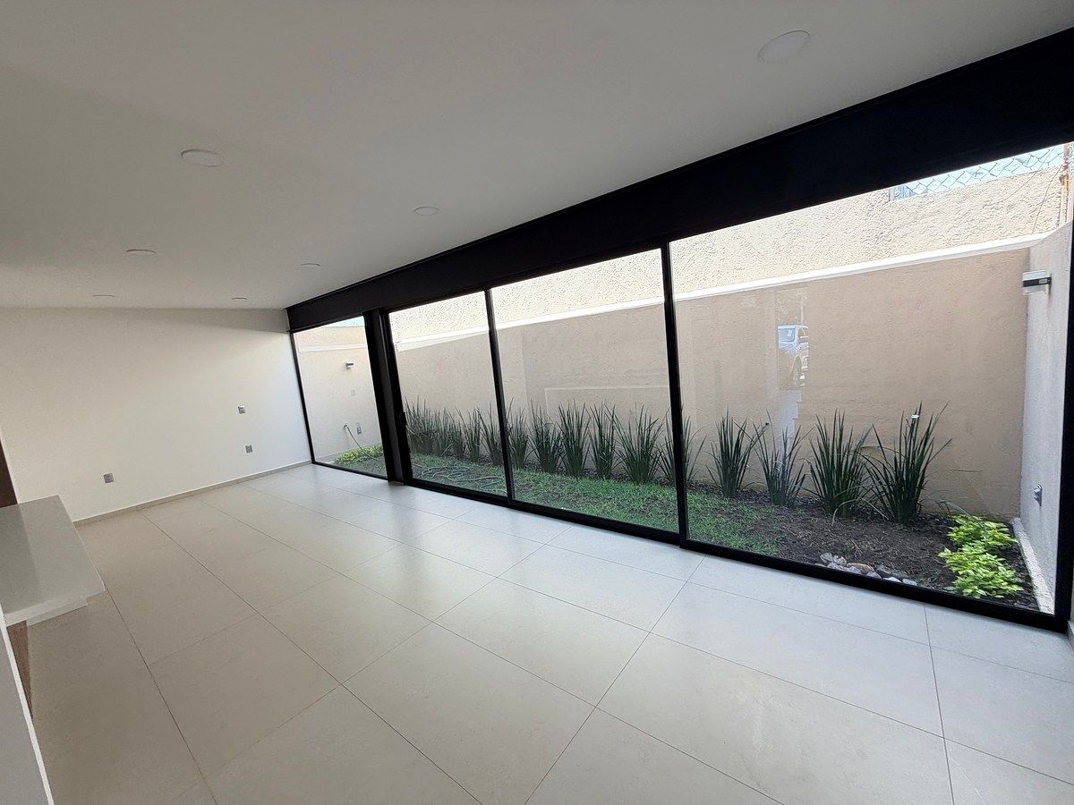 House in Gated Community in Residencial el Refugio, Querétaro, photo 5 of 17