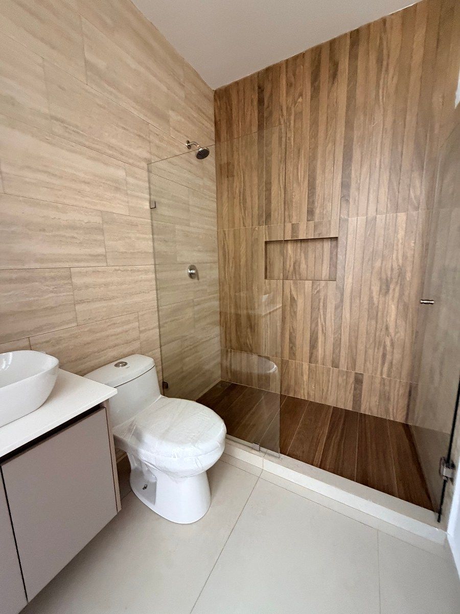House in Gated Community in Residencial el Refugio, Querétaro, photo 6 of 17