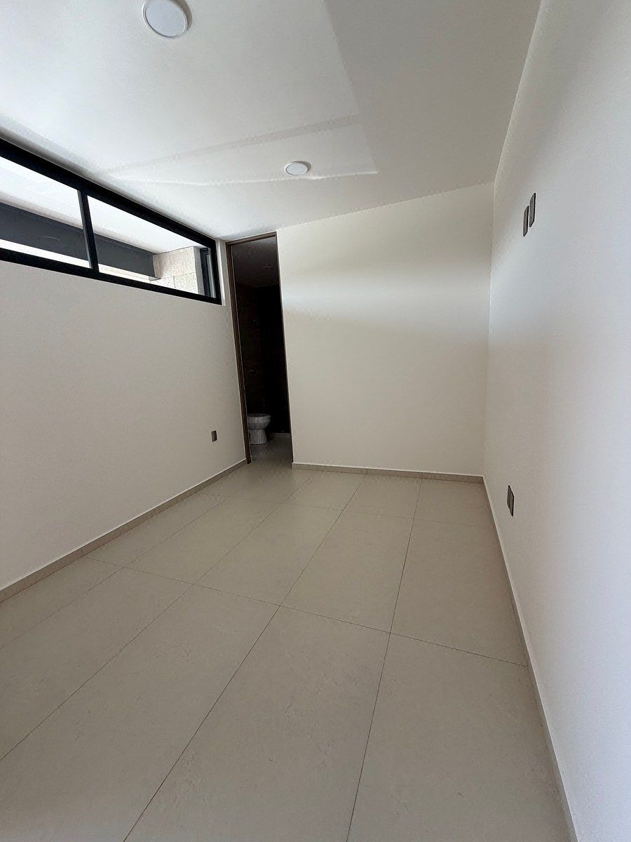 House in Gated Community in Residencial el Refugio, Querétaro, photo 7 of 17