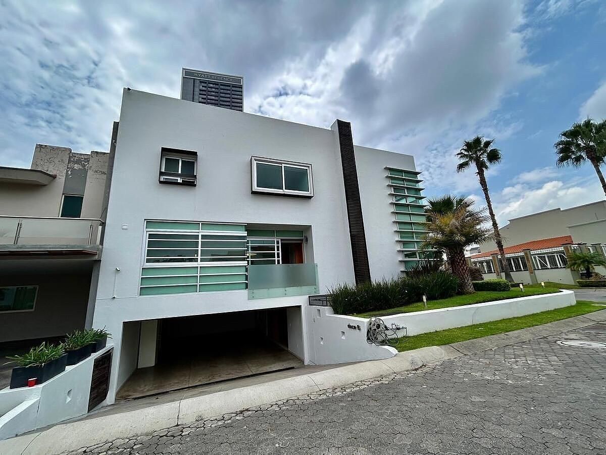 Casa em condomínio fechado em Pontevedra, Zapopan, foto 2 de 33