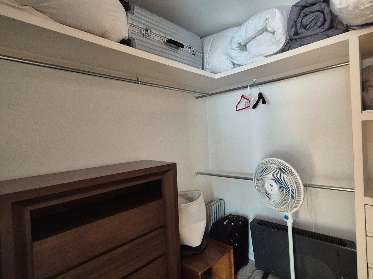 CLOSET, foto 29 de 31