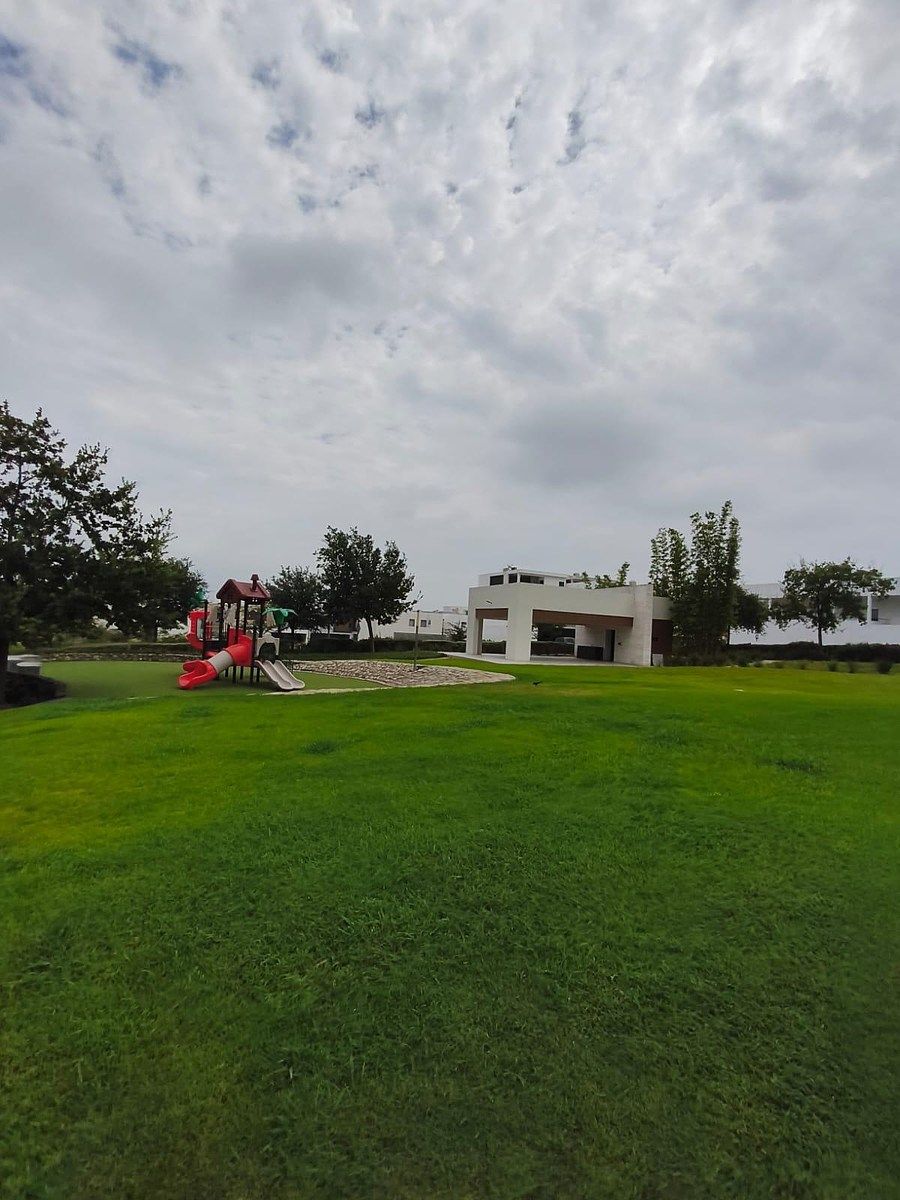 Lote em Santoral, García, foto 4 de 7