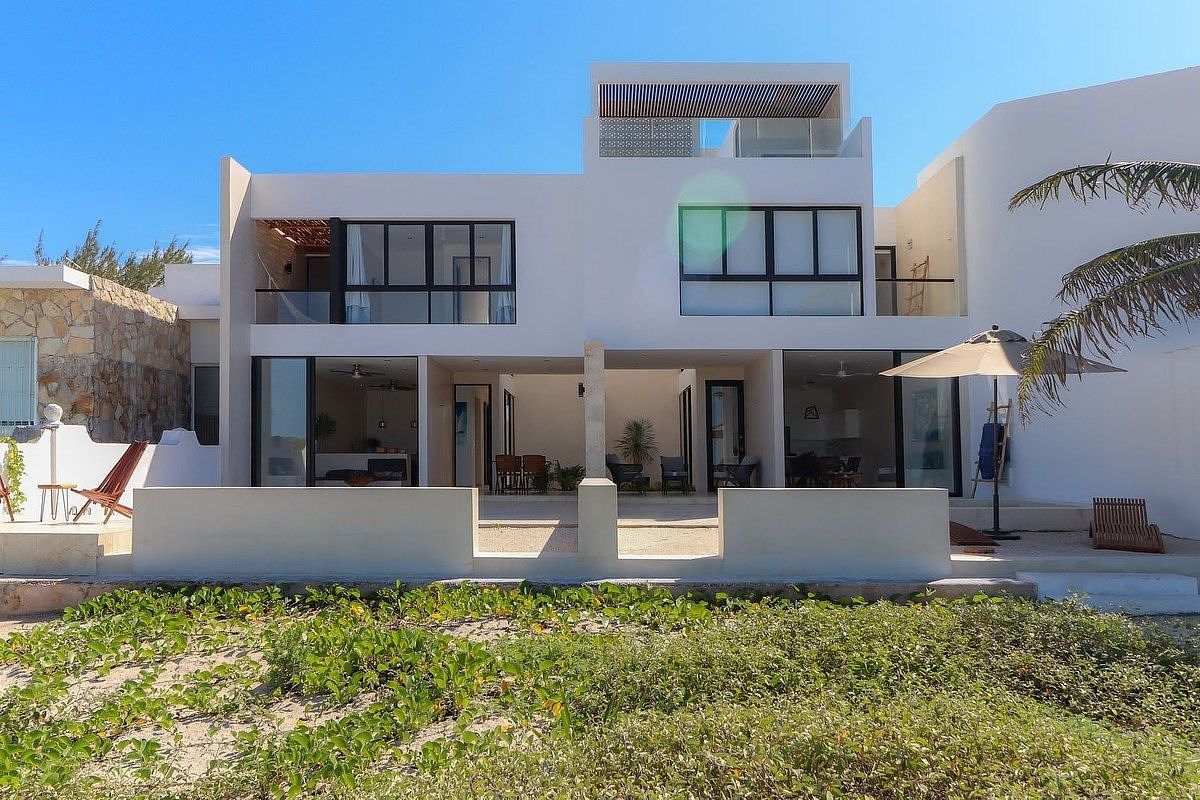 🌊CASA GLARIROMI –  RESIDENCIA FRENTE AL MAR EN VENTA 💰 Precio $16,000, 000, foto 1 de 9