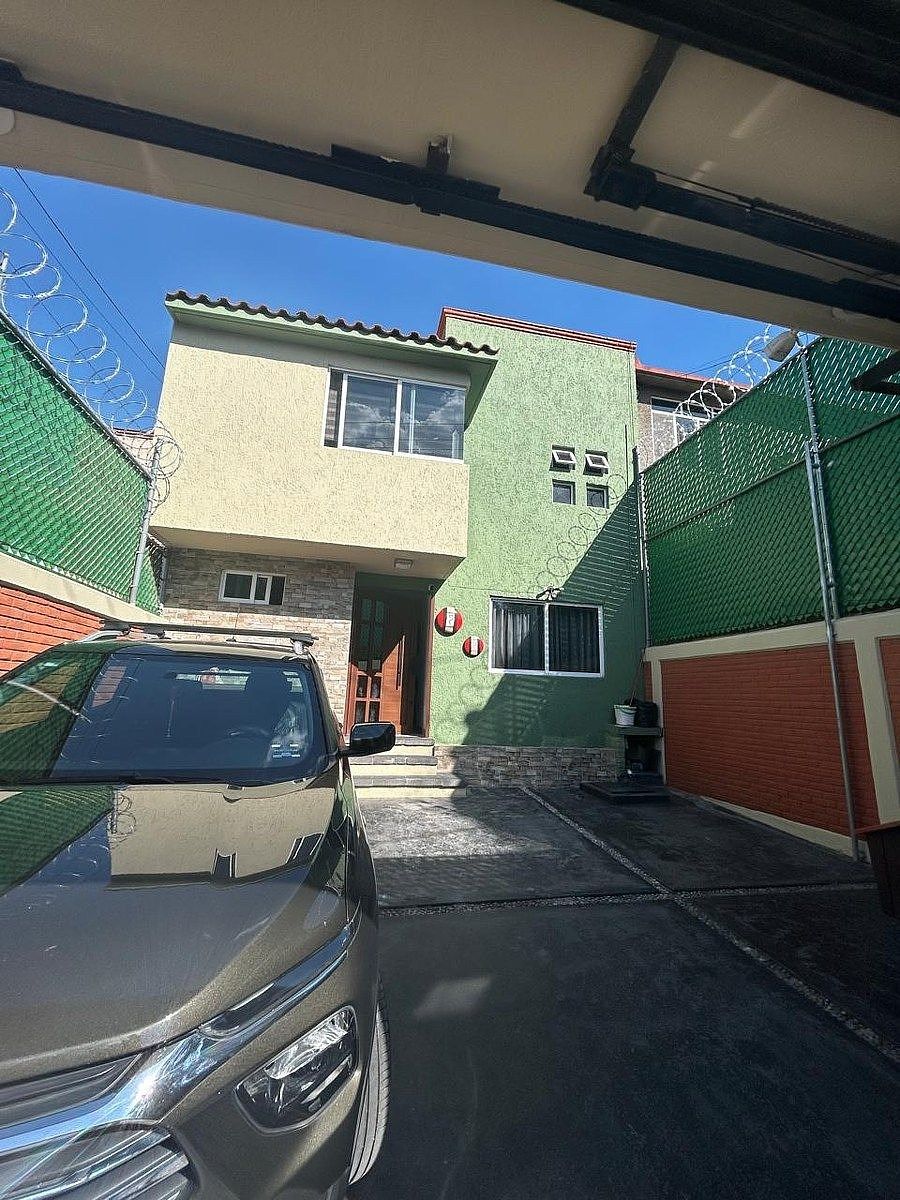 House for Sale, Lomas del Bosque, 3 Bedrooms, photo 1 of 24