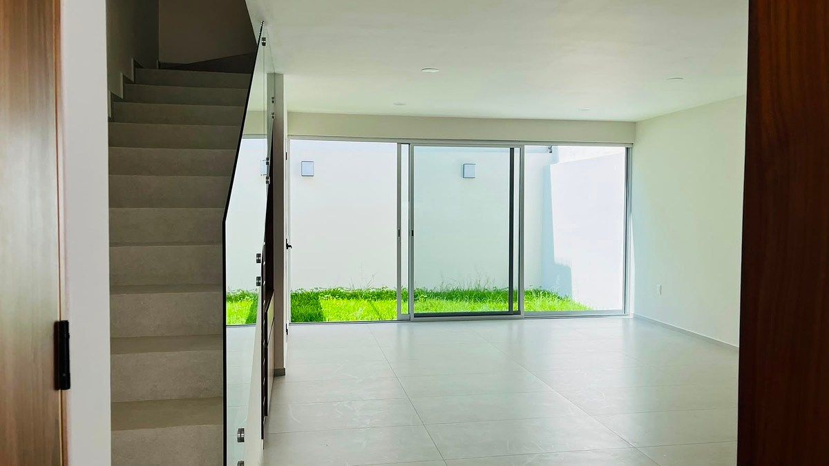 House in Lomas de Zapopan, Zapopan, photo 2 of 18