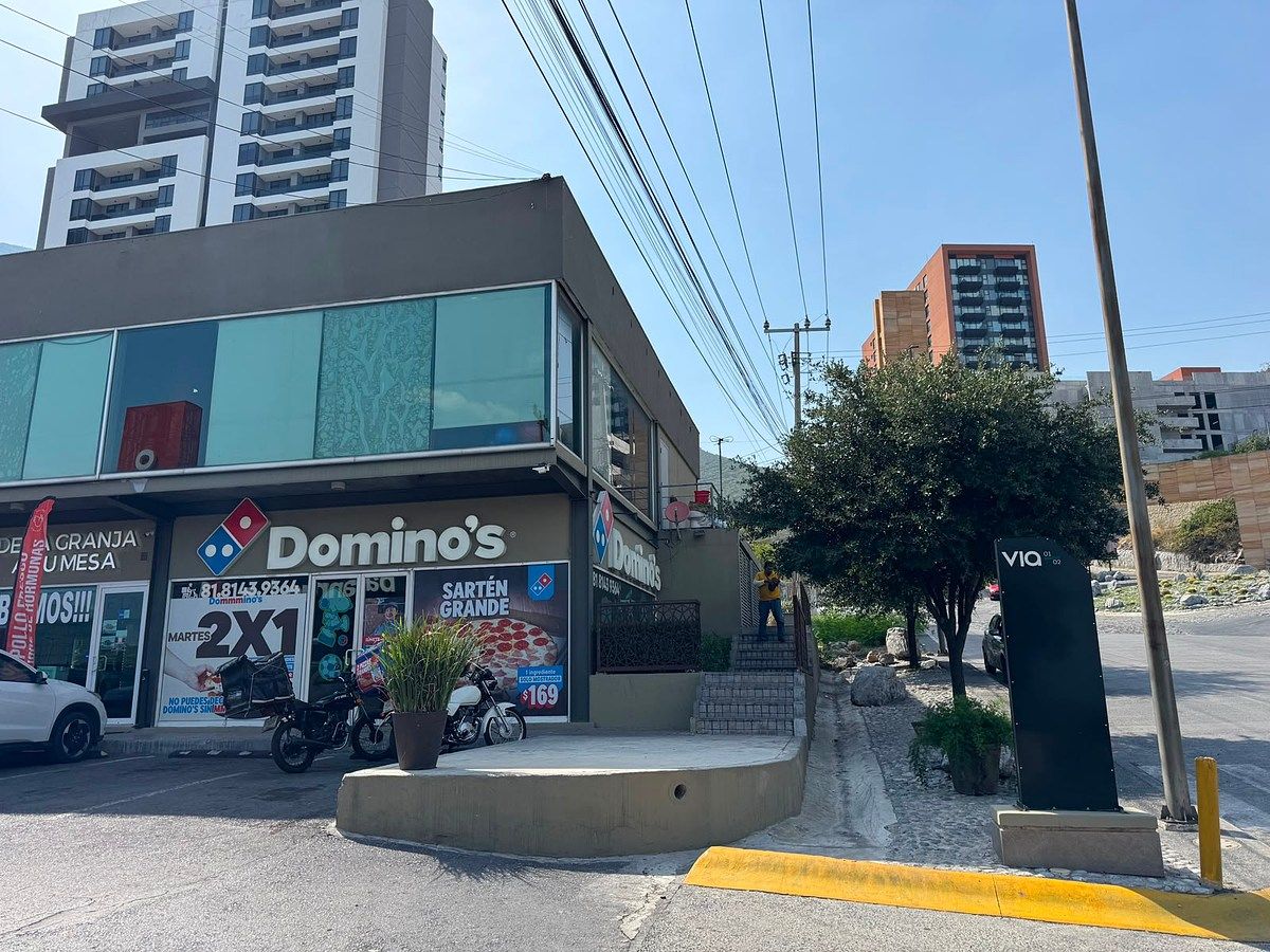 Local comercial en Colinas de San Jerónimo, Monterrey, foto 3 de 14
