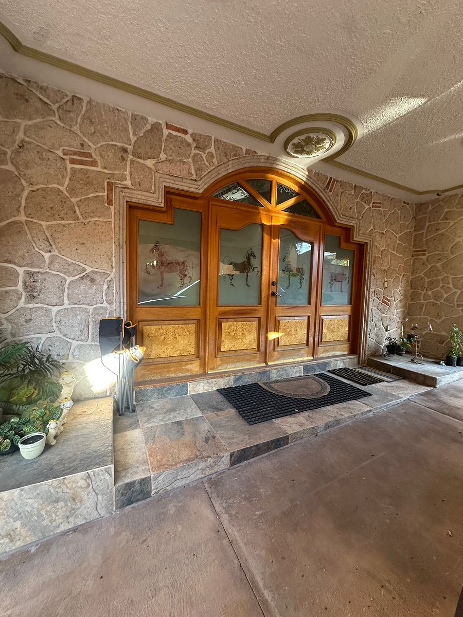 Casa venta espectacular  en  huentitan, foto 1 de 49