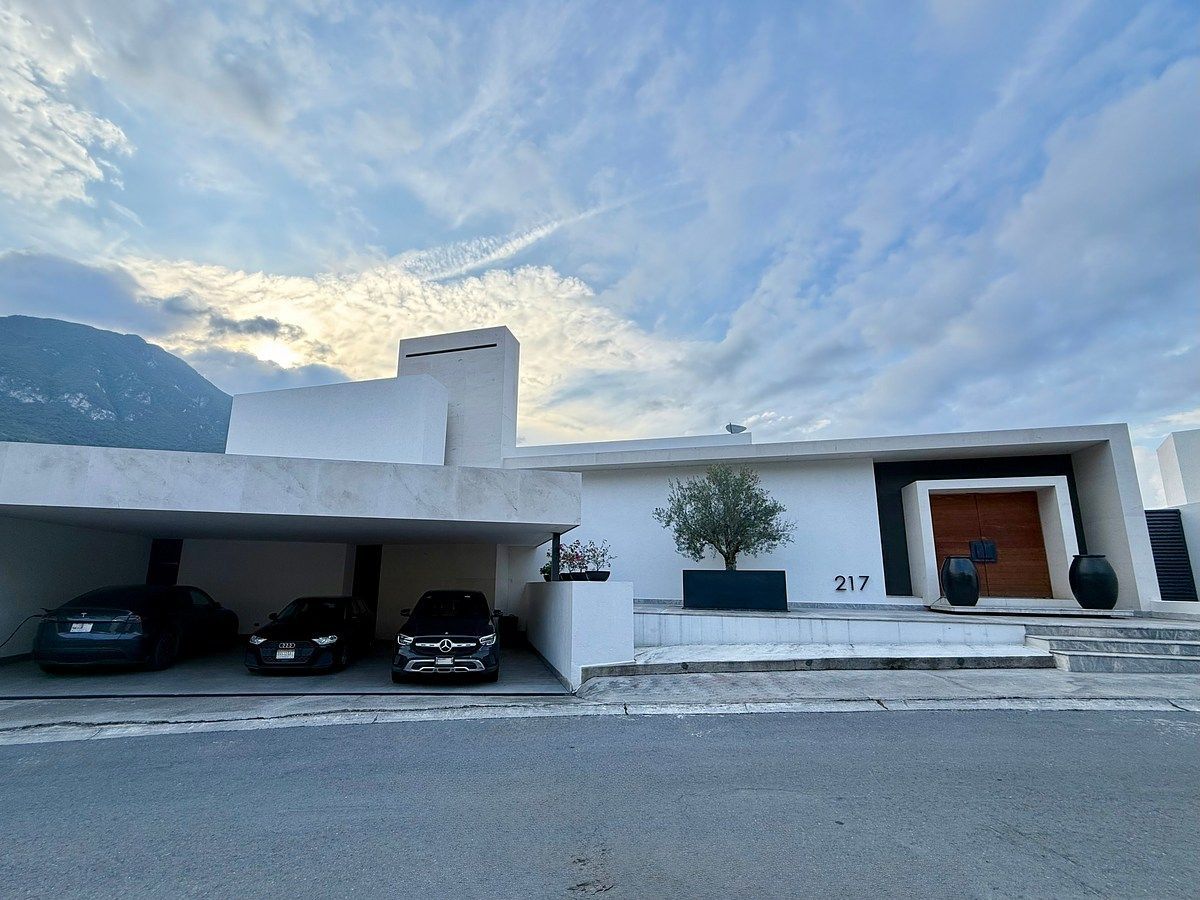 Casa em Sierra Alta 9o Sector, Monterrey, foto 3 de 19