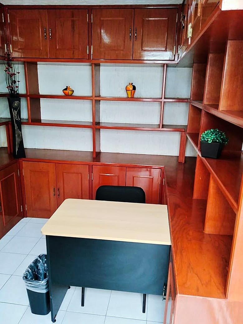 Oficina en renta compartida con servicios incluidos en Atenas, foto 1 de 4