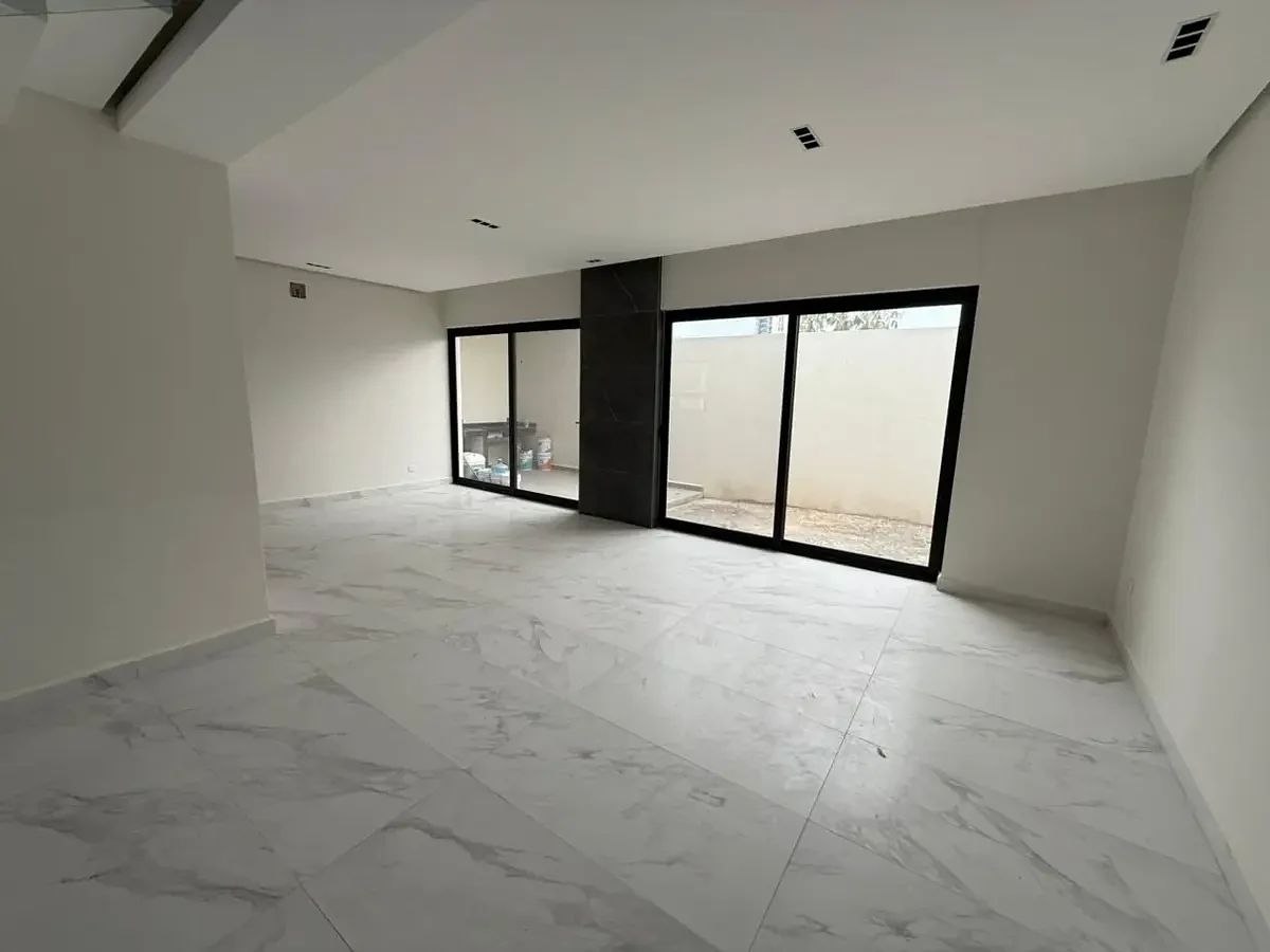 Casa em Los Cenizos, Santa Catarina, foto 2 de 10